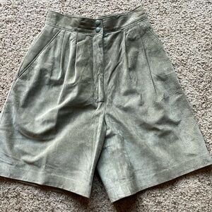 80s vintage Danier high rise suede shorts size 4